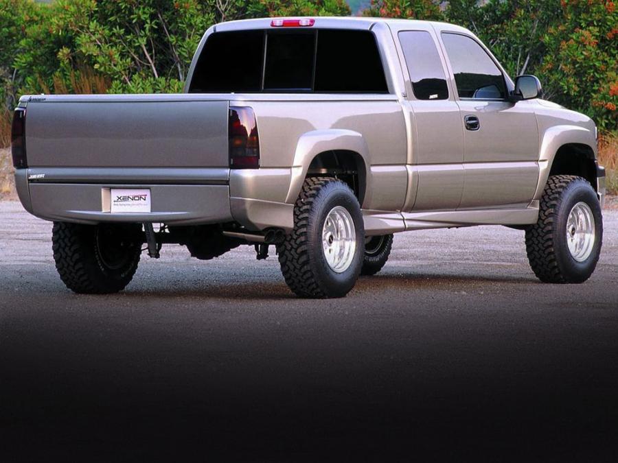  Chevrolet Silverado Extended Cab by Xenon 1999 года  (фото 2 из 3)